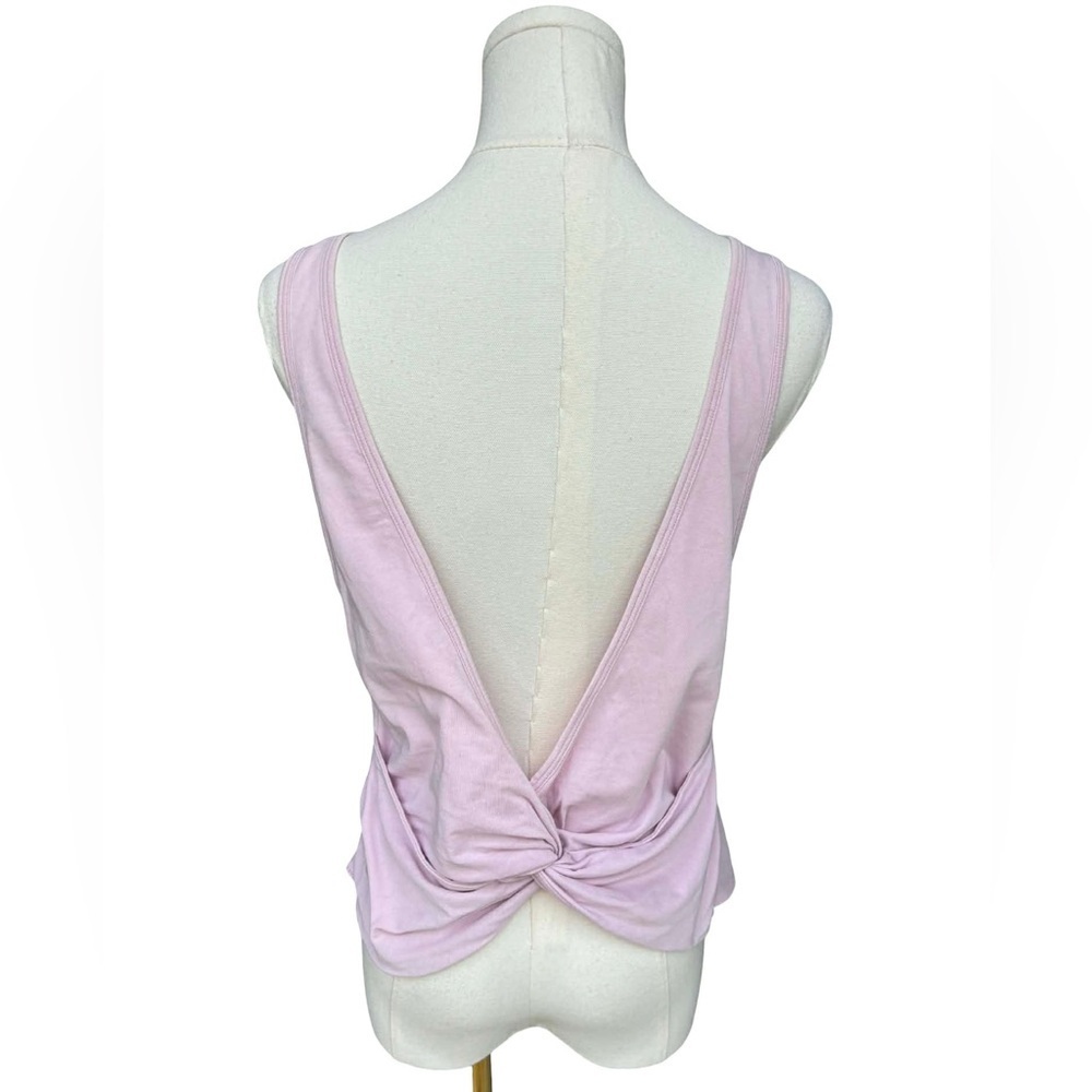 Lululemon Twist Tank - Picture 4 of 7